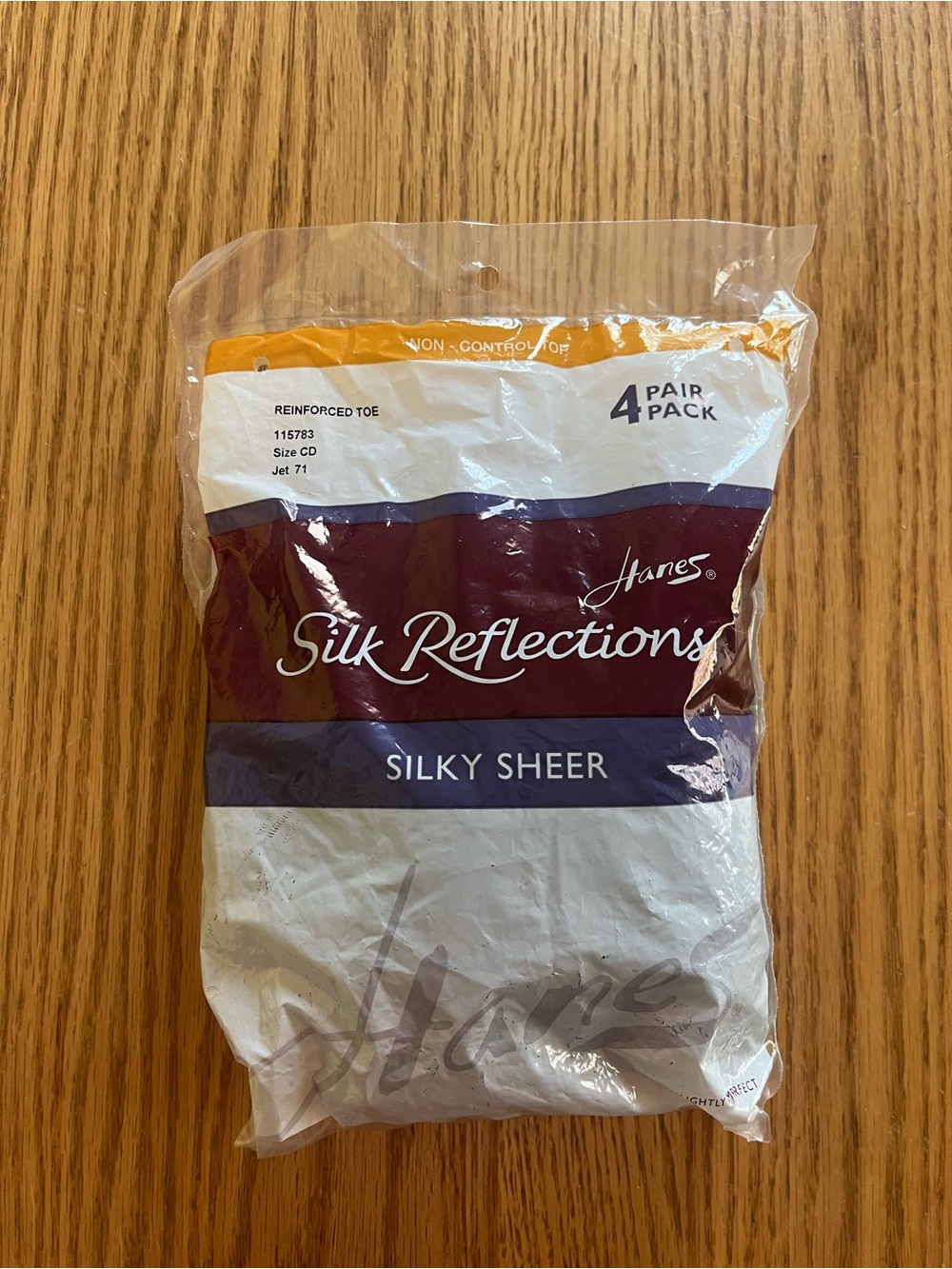 Hanes Silk Reflections Silky Sheer Non-Control Top Reinforced Toe 4 PACK CD 1157